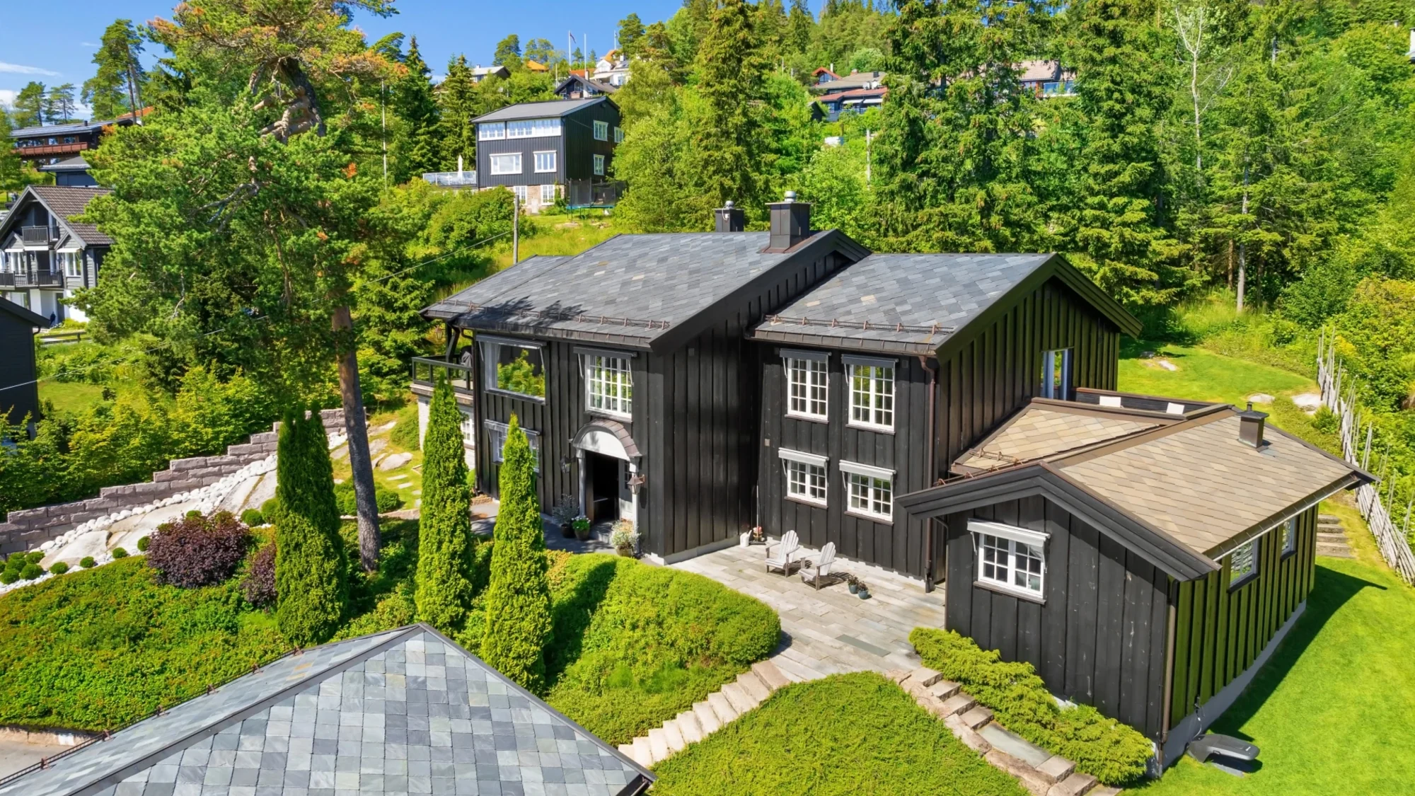 Meget attraktiv enebolig med panoramautsikt over Oslofjorden,