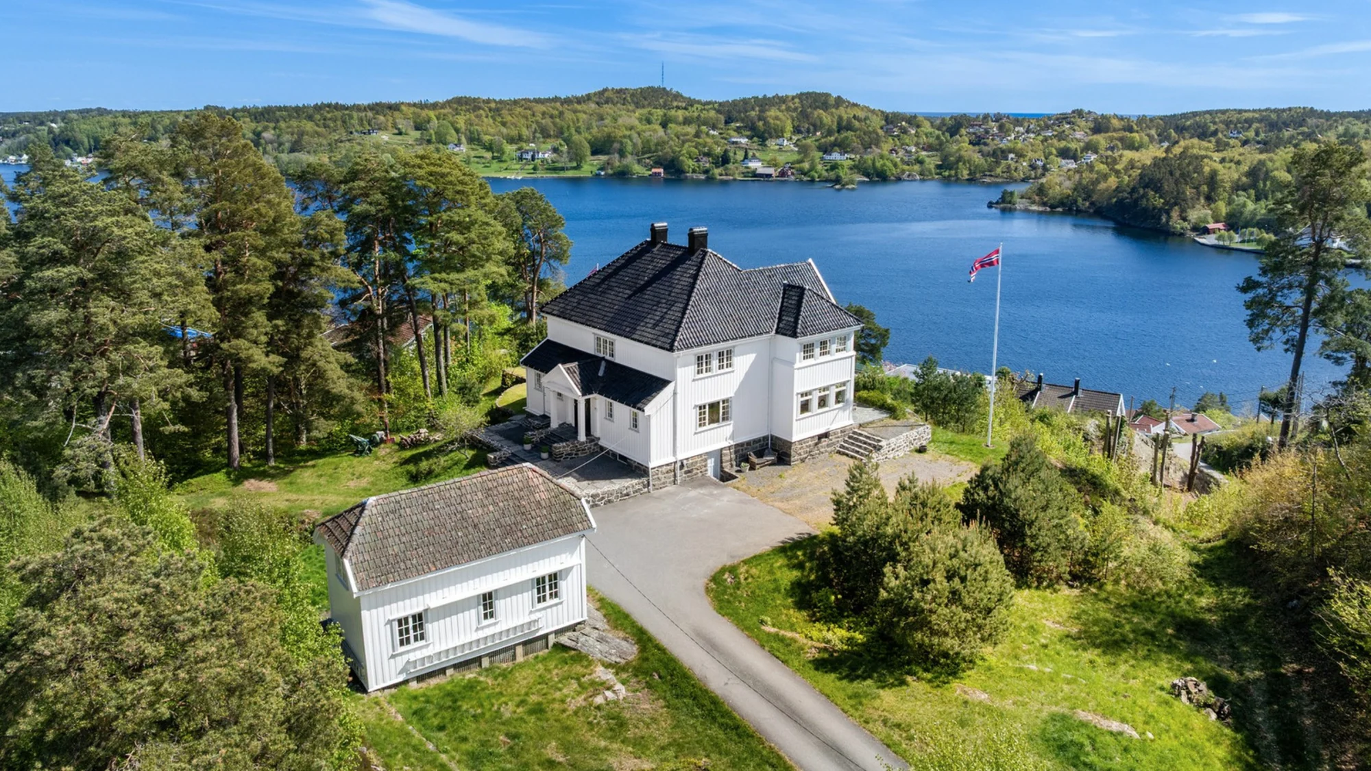 Herskapsvilla fra 1912 med moderne komfort