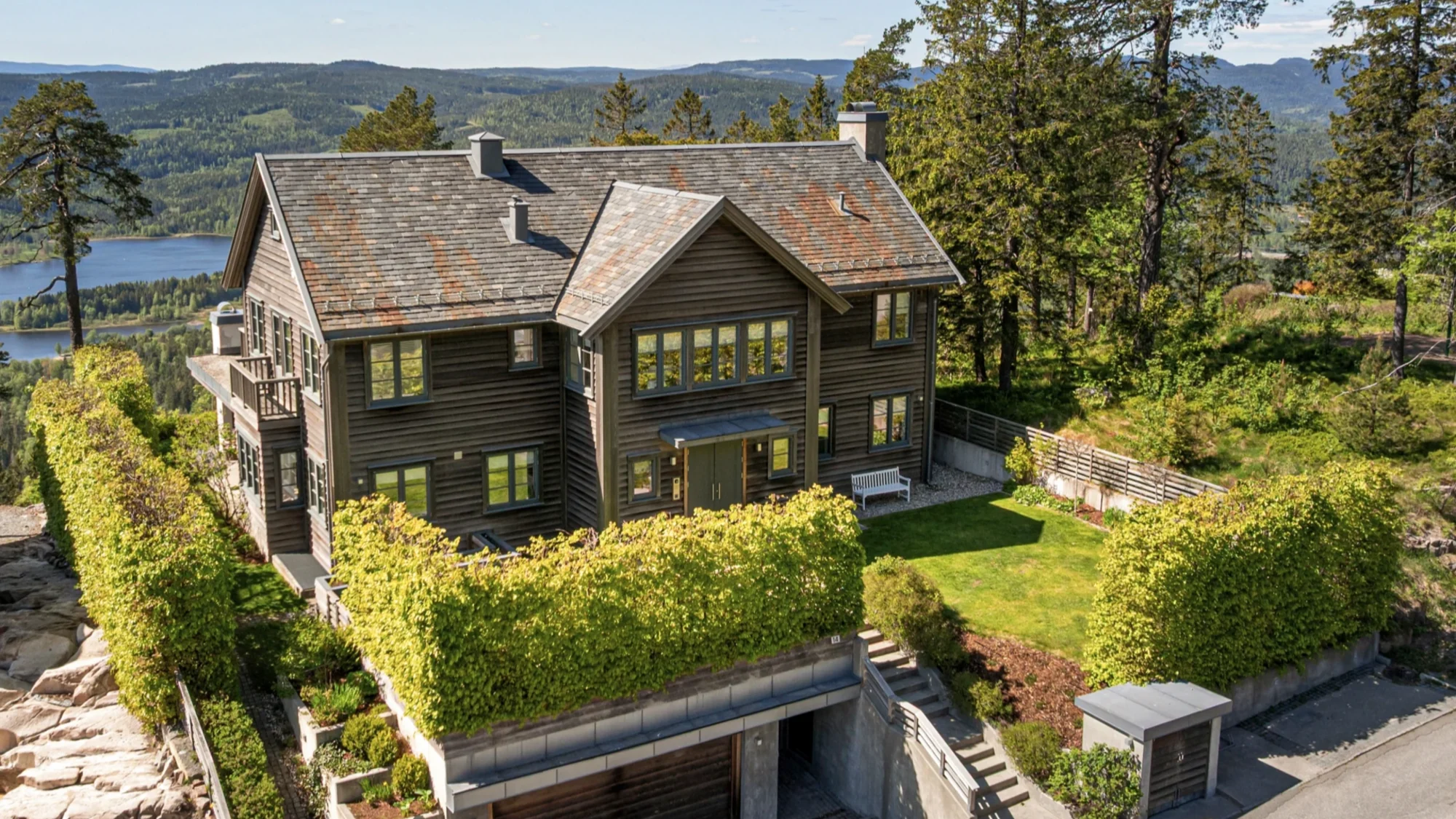 Eksklusiv, arkitekttegnet villa på 544 m²
