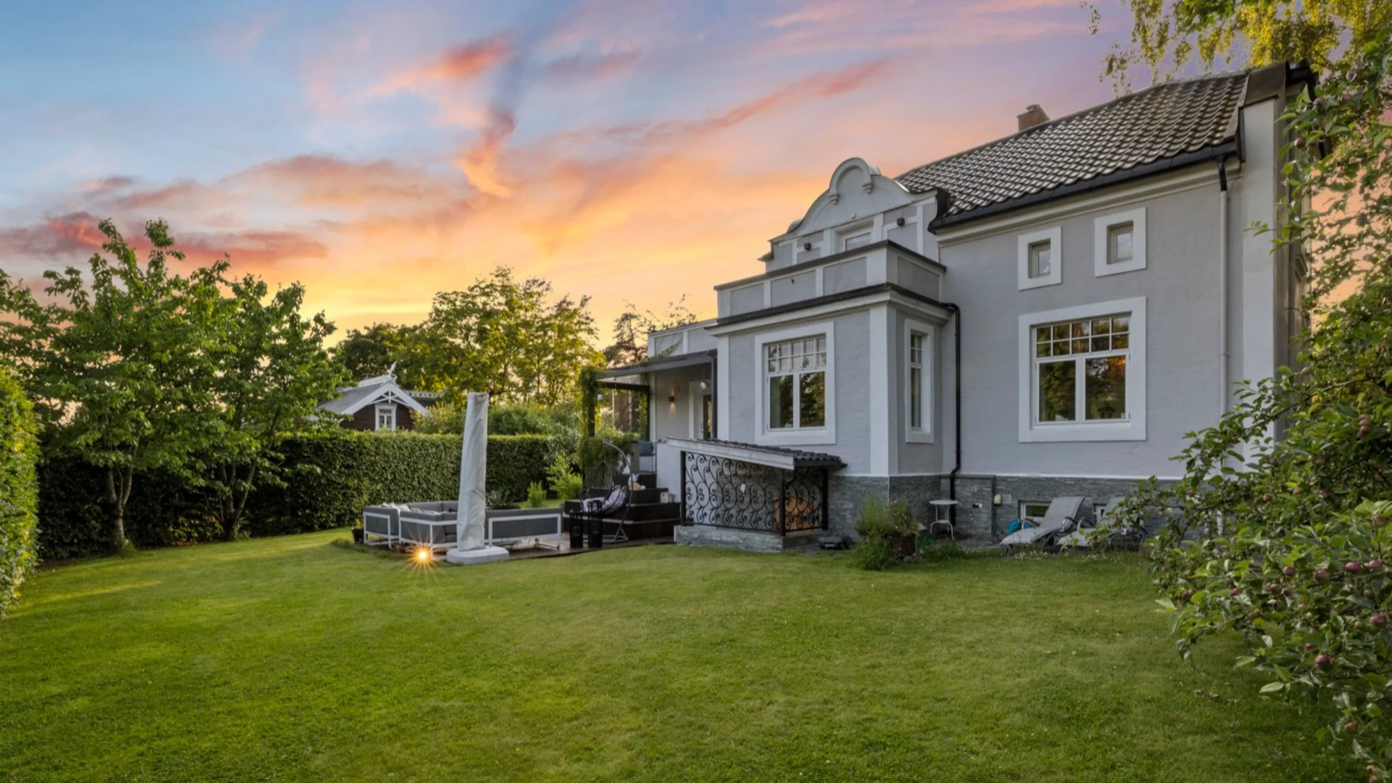 "Villa Skovly" en unik villa med spektakulær spaavdeling og vinkjeller