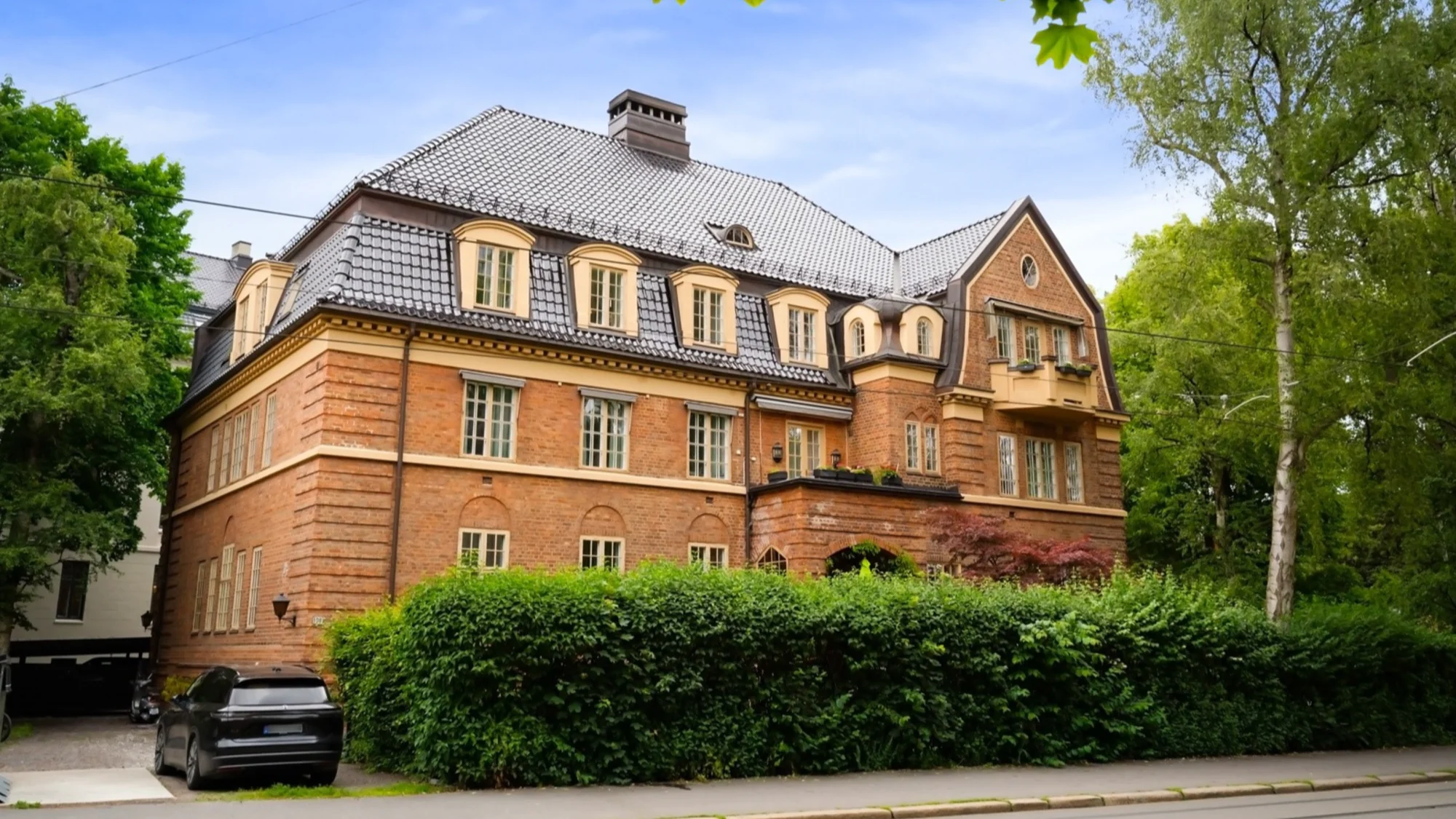 Sjeldent lekker toppleilighet med balkong mot syd