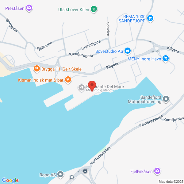 Stor og lekker toppleilighet med sjøen som nærmeste nabo