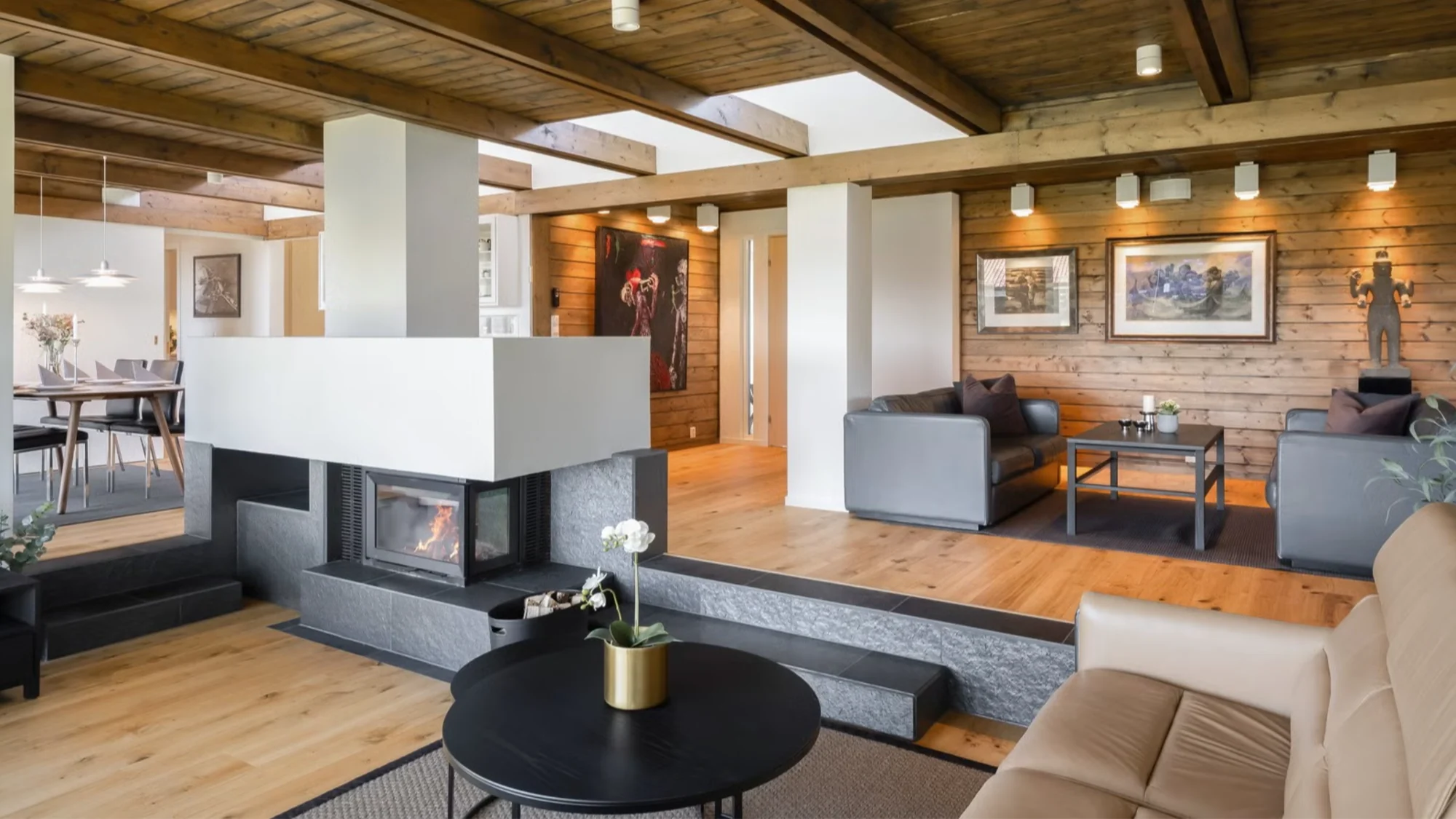 Arkitektonisk perle med panoramautsikt.