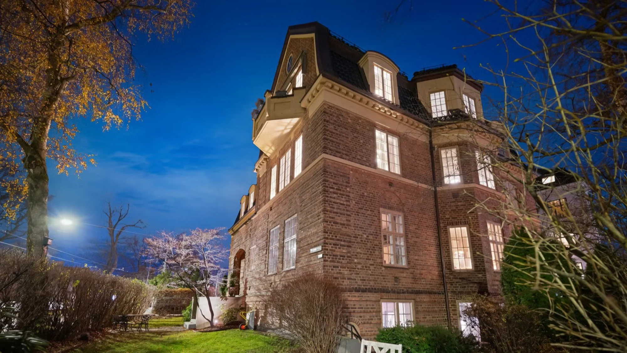 Sjeldent lekker toppleilighet med balkong mot syd