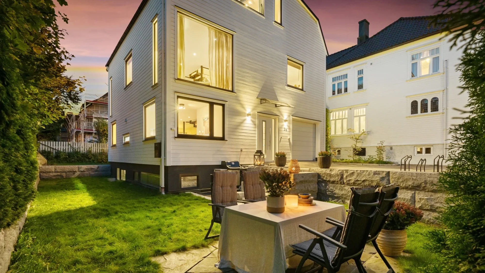 Nyere, solid villa over 4 plan