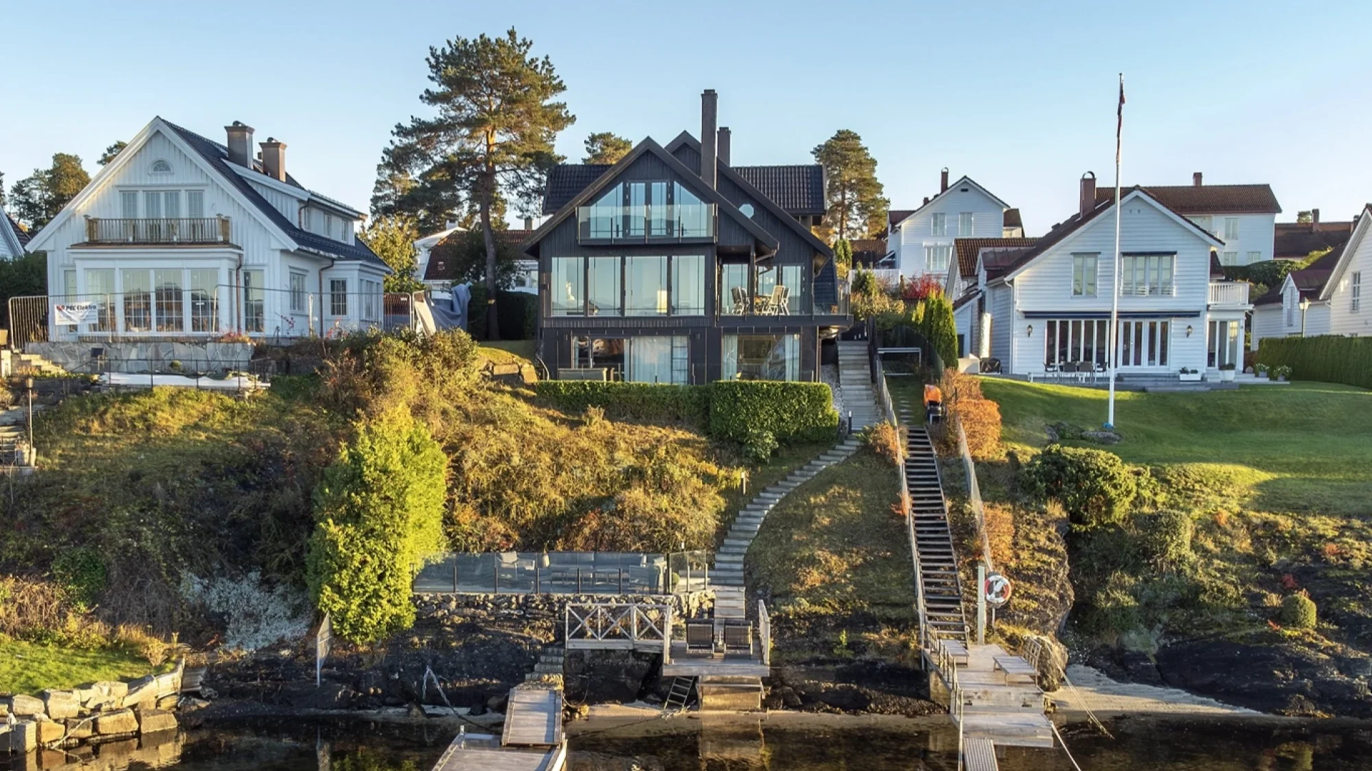 Unik og eksklusiv strandeiendom med høy standard