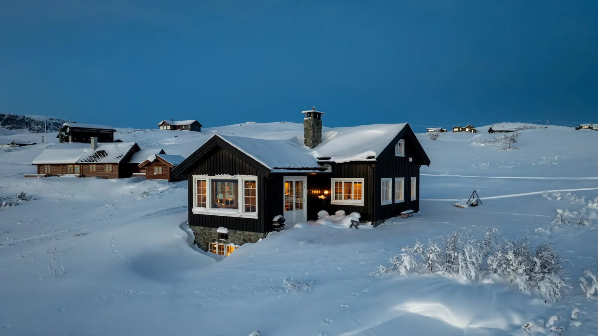 Lekker og innholdsrik hytte med høye kvaliteter og fantastisk utsikt