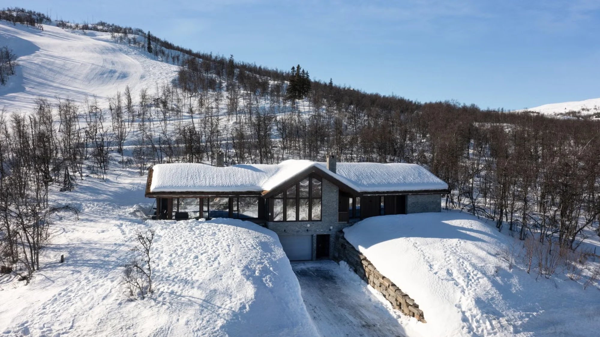 Fritidsbolig med krembeliggenhet - solrikt og flott utsikt - ski inn/ski ut
