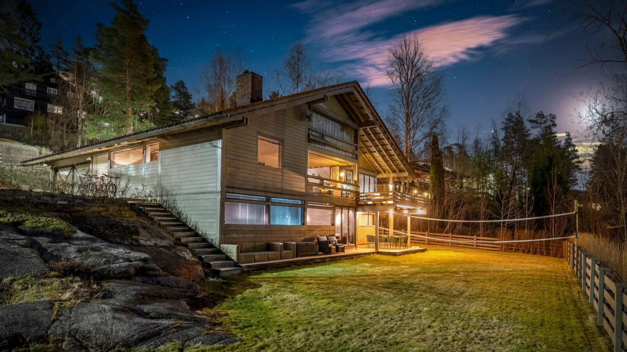 Arkitekttegnet villa på 1,8 mål utsiktstomt