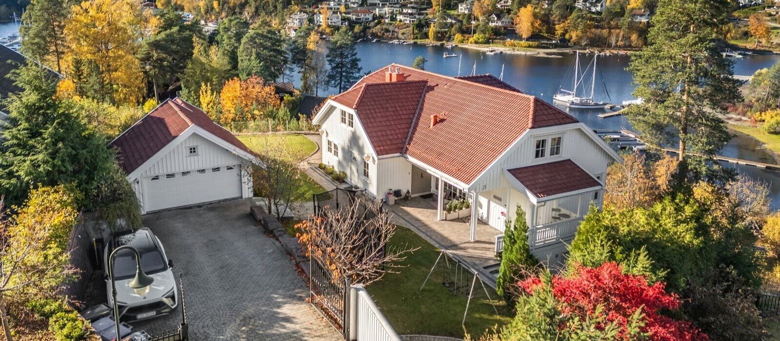 Eksklusiv og påkostet familiebolig på Nesøya 